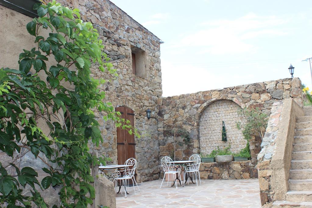B&B Pietra-Monetta Pietra Moneta Buitenkant foto
